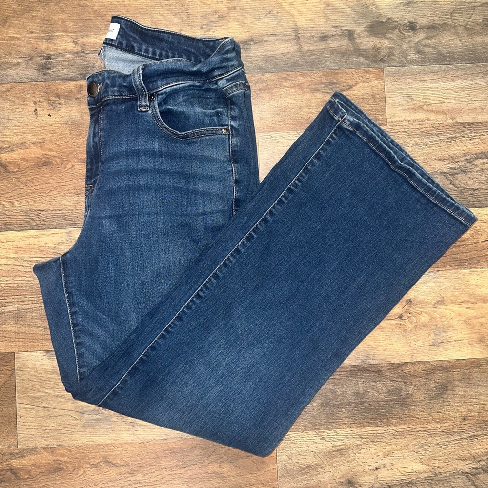 LANE BRYANT  Signature fit  Mid-Rise boot Women's Jeans size 12 short